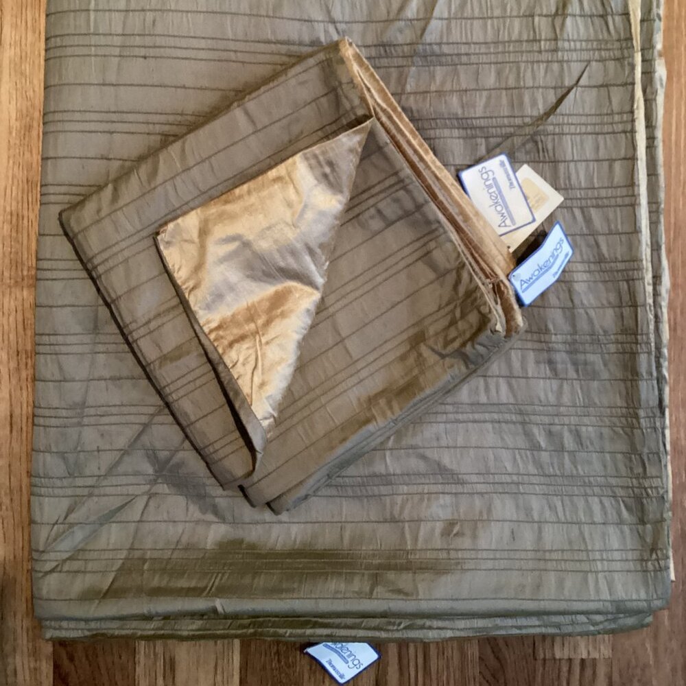 NWT THOMASVILLE AWAKENINGS KATE TAUPE SHANTUNG REVERSIBLE KING DUVET 4 EU SHAMS